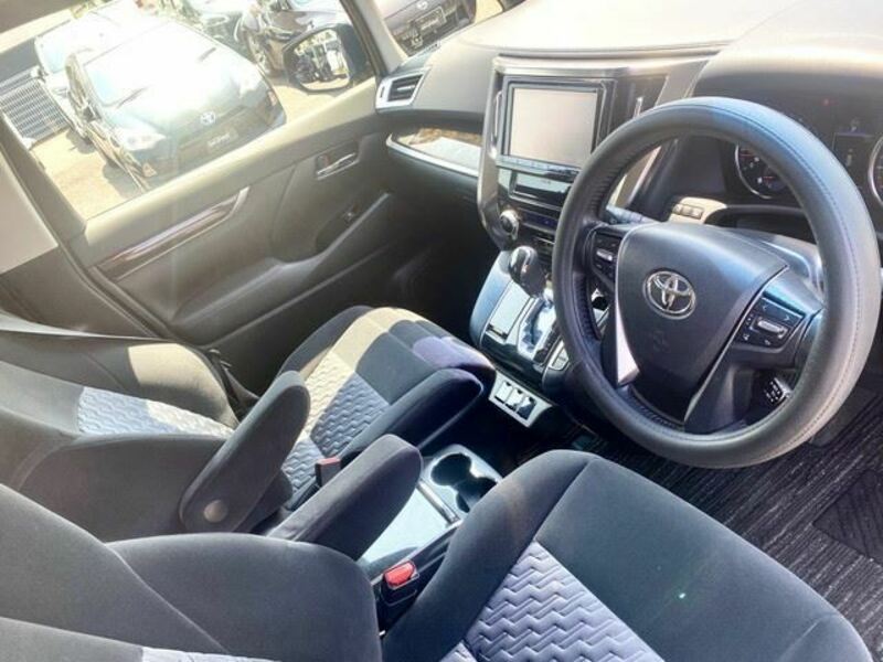VELLFIRE-26