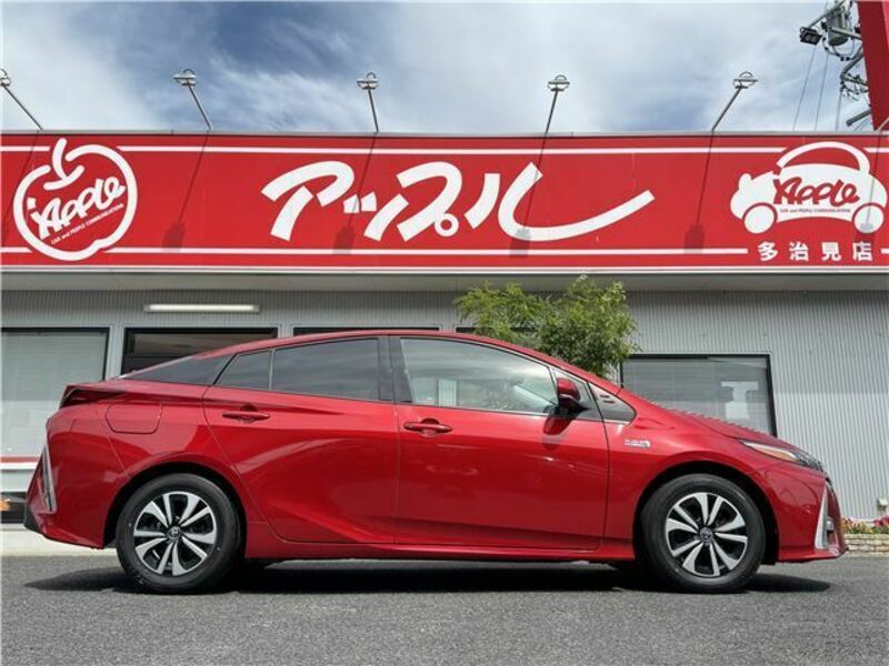 PRIUS PHV