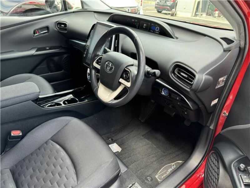 PRIUS PHV