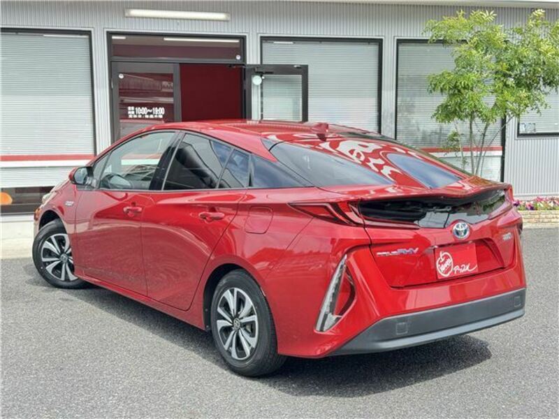 PRIUS PHV