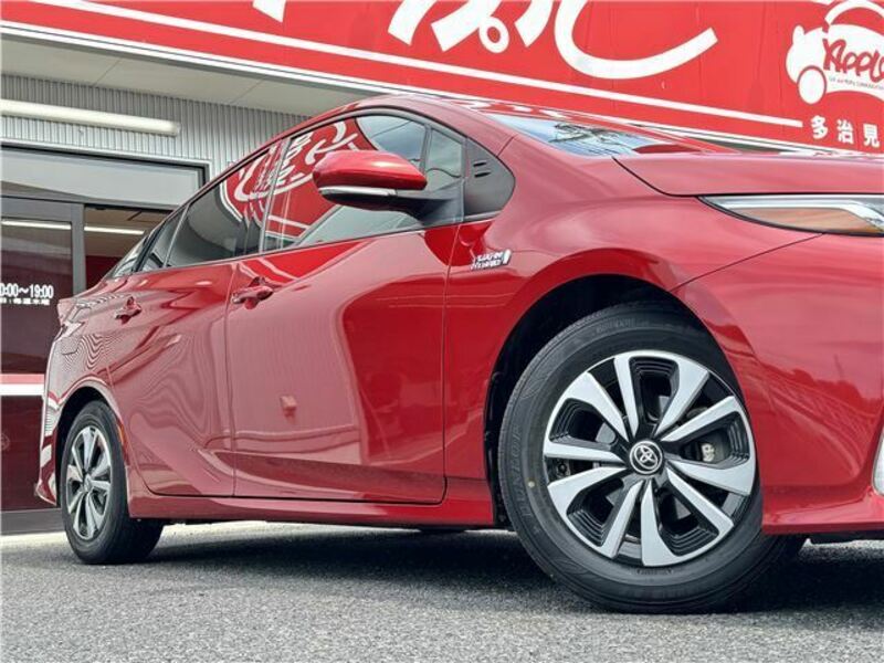 PRIUS PHV