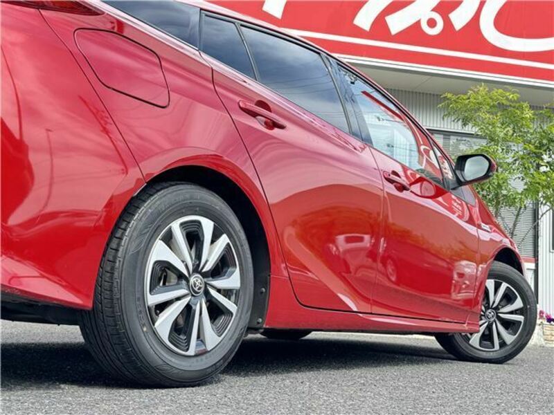 PRIUS PHV
