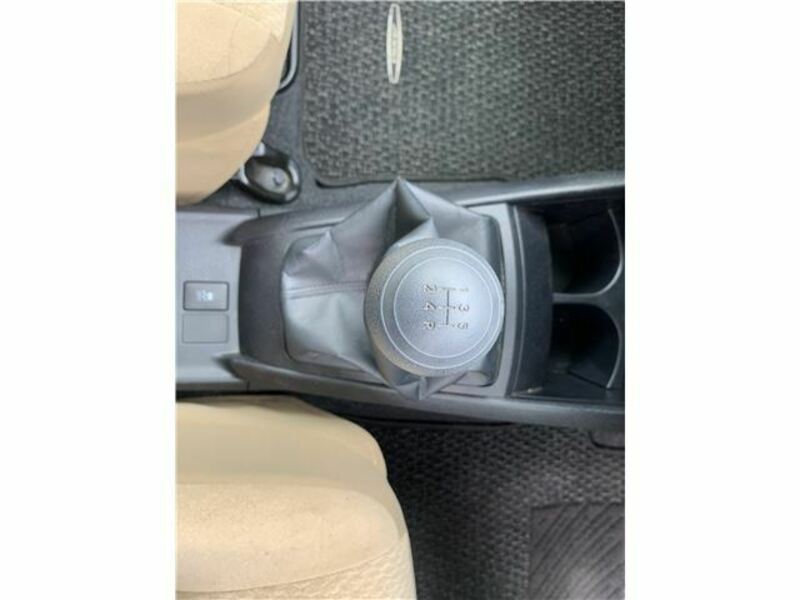 COROLLA AXIO