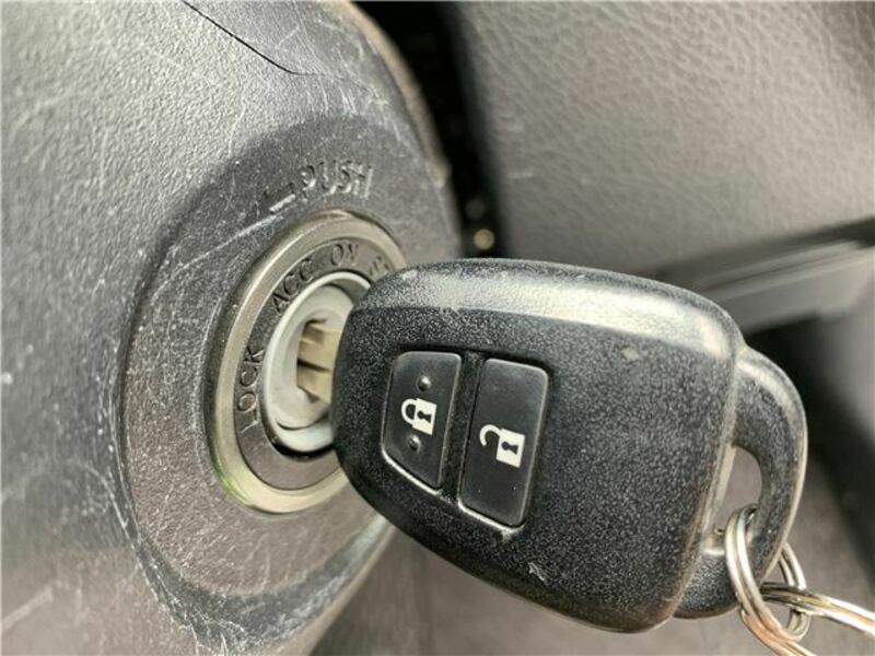 COROLLA AXIO