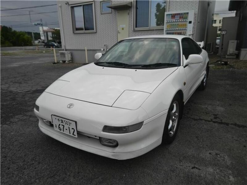 TOYOTA MR2