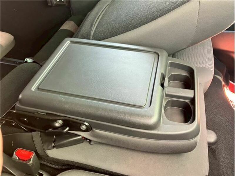 CARAVAN VAN