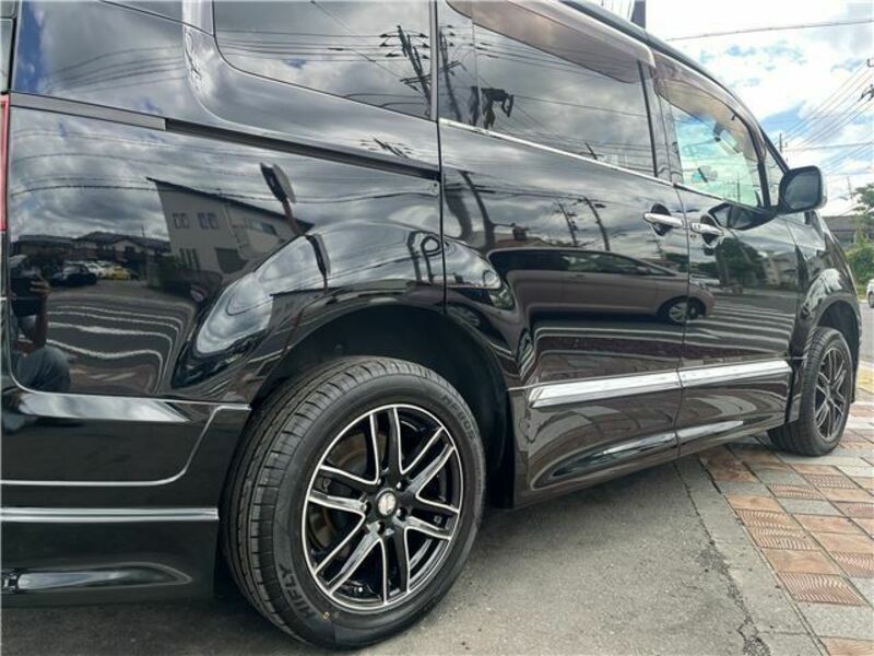 DELICA D5