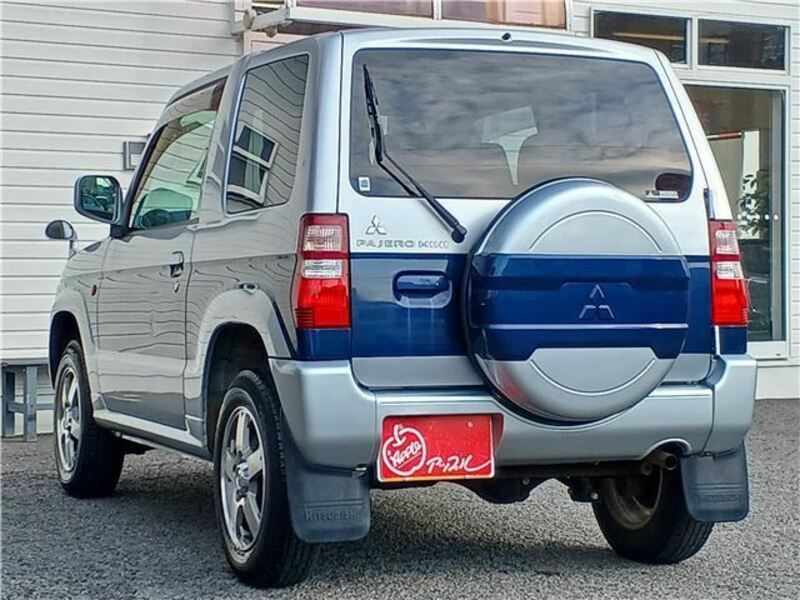 PAJERO MINI