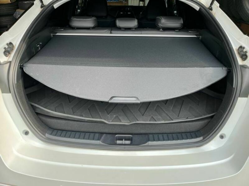 PRIUS PHV