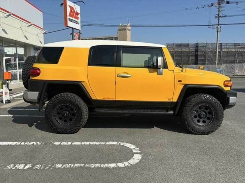 FJ CRUISER-11