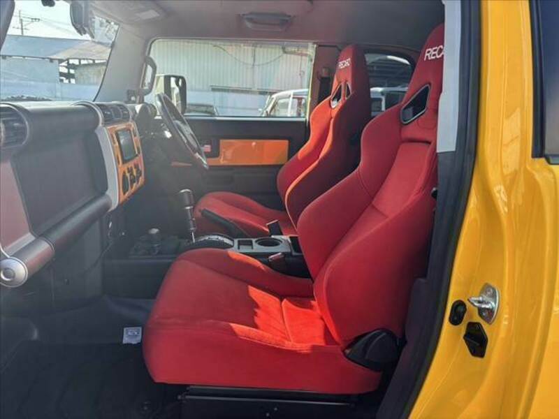 FJ CRUISER-16