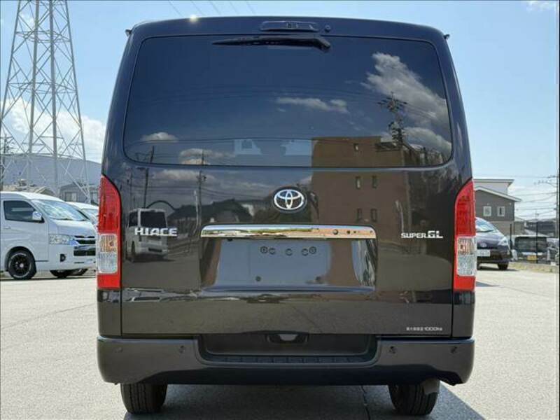 HIACE VAN