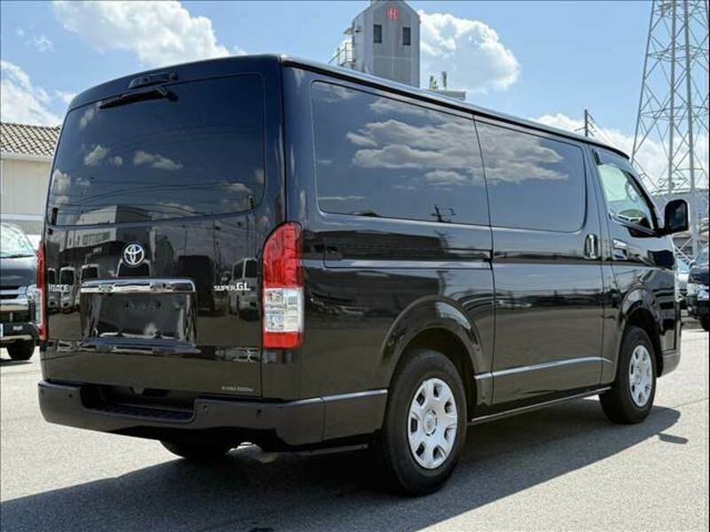 HIACE VAN