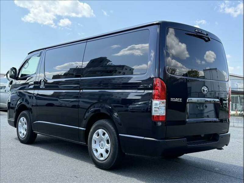 HIACE VAN