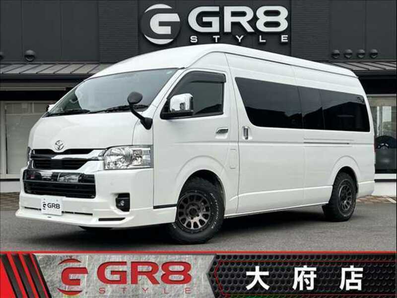 TOYOTA HIACE VAN