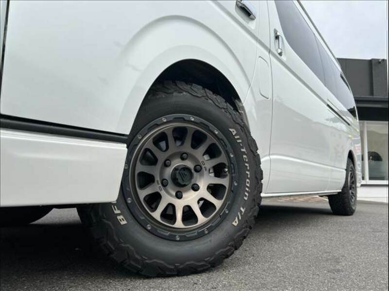 HIACE VAN