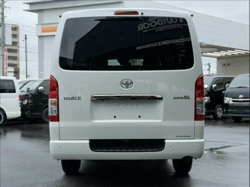 HIACE VAN