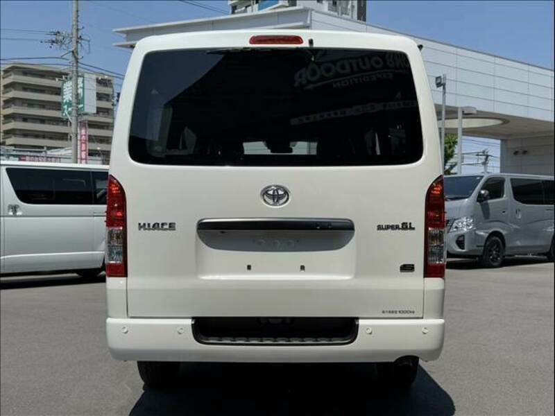 HIACE VAN