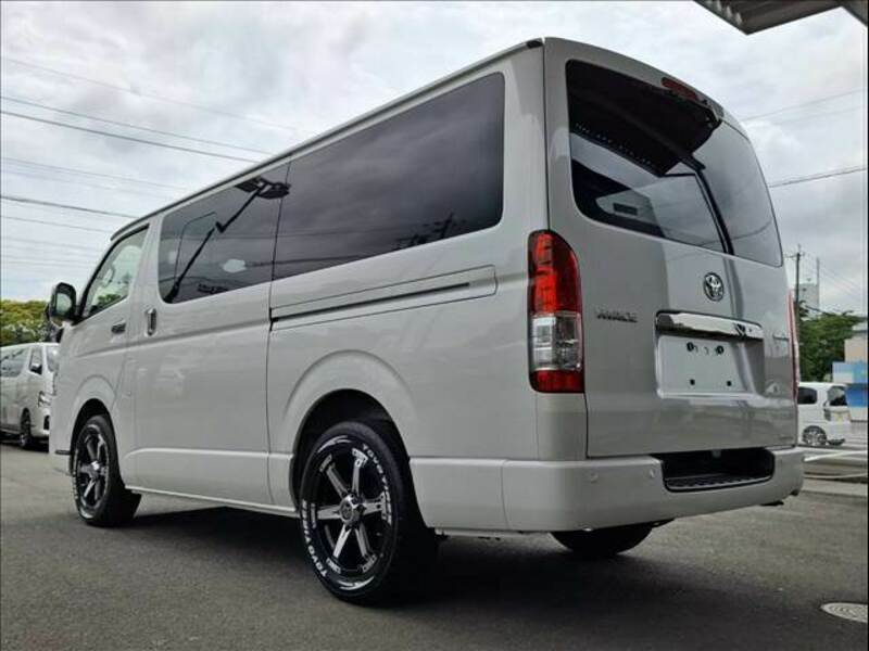 HIACE VAN