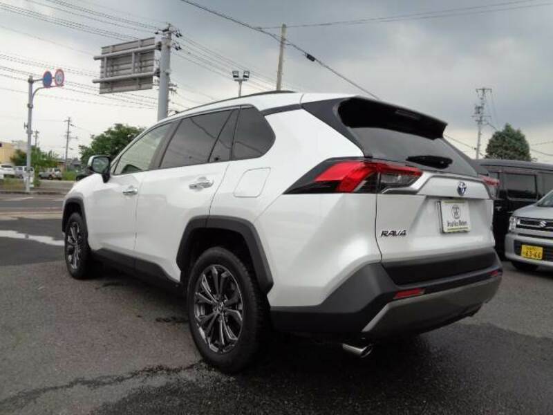 RAV4