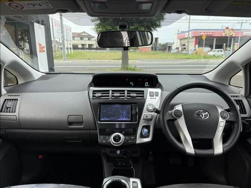 PRIUS ALPHA