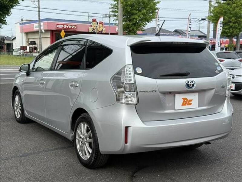 PRIUS ALPHA