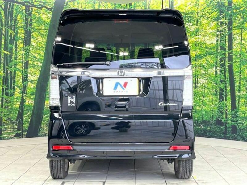 N BOX CUSTOM