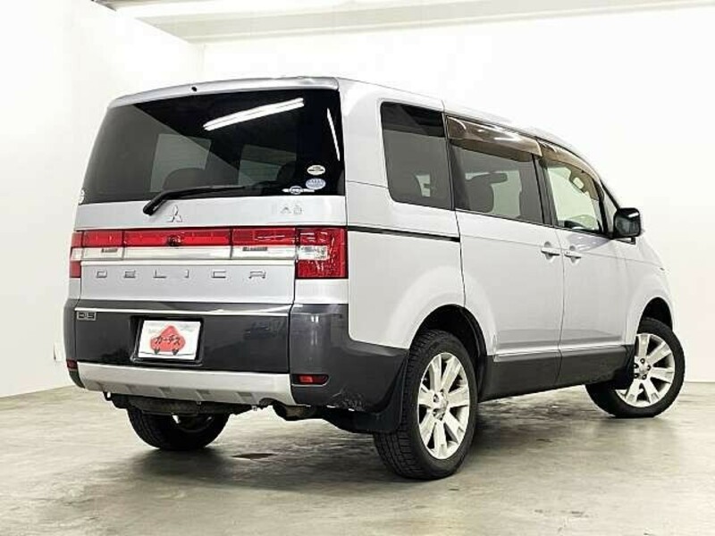 DELICA D5