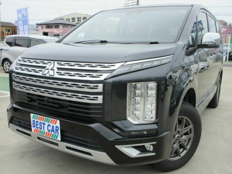 MITSUBISHI DELICA D5