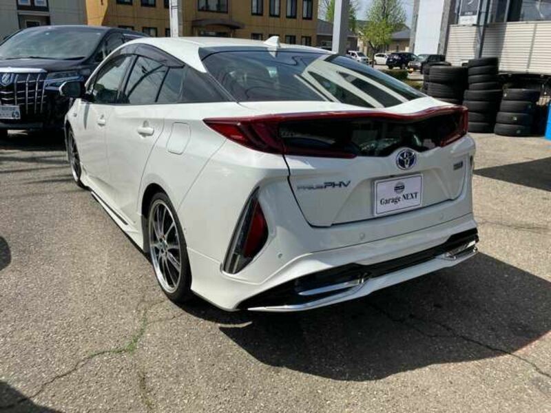 PRIUS PHV-5