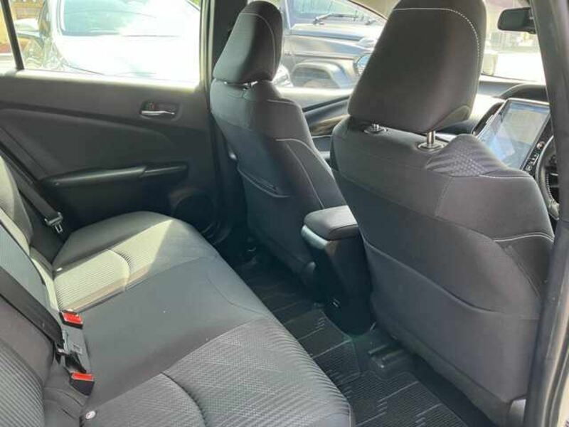 PRIUS PHV-12
