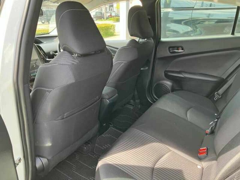 PRIUS PHV-15