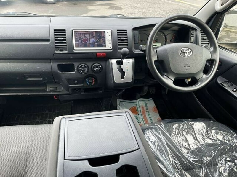 HIACE VAN-1