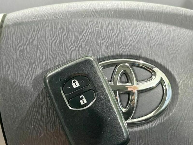 PRIUS-5