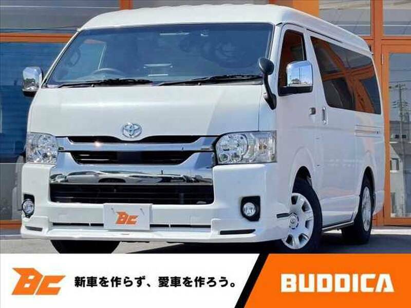 TOYOTA HIACE VAN