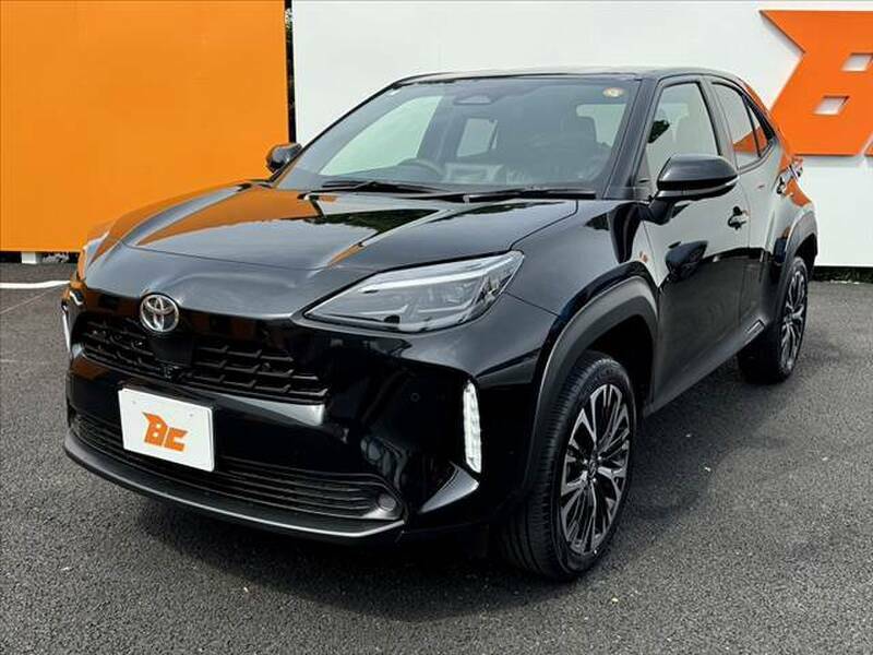 YARIS CROSS