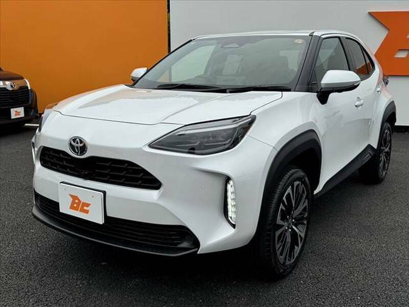 YARIS CROSS