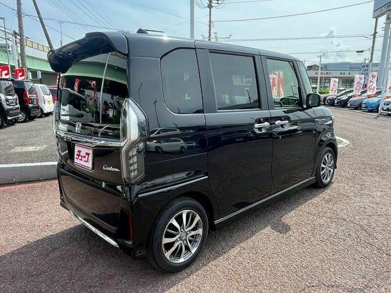 N BOX CUSTOM