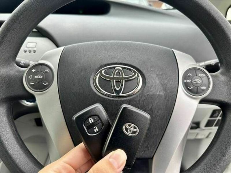 PRIUS-6