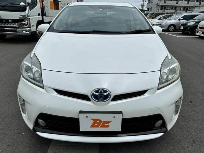 PRIUS-8