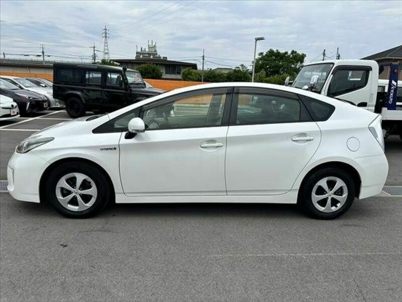 PRIUS-10