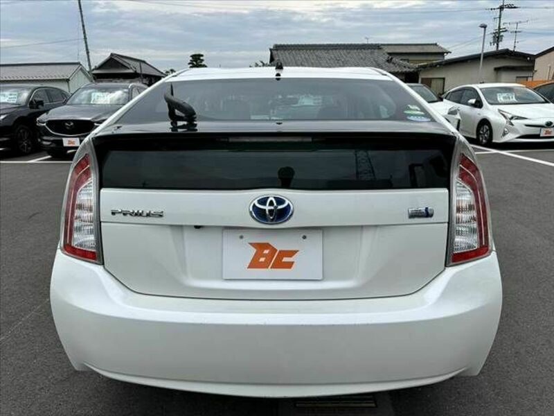 PRIUS-13
