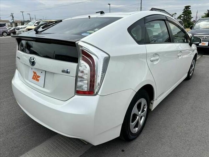 PRIUS-14