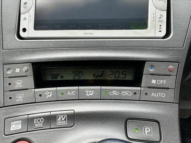 PRIUS-26
