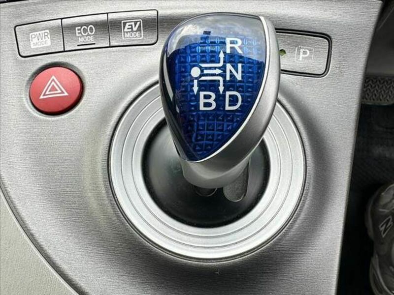 PRIUS-27