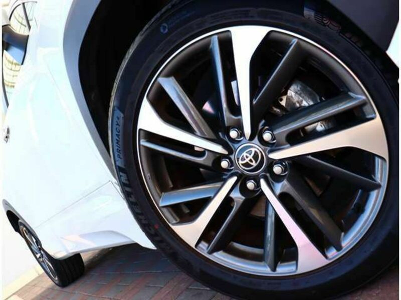 COROLLA CROSS
