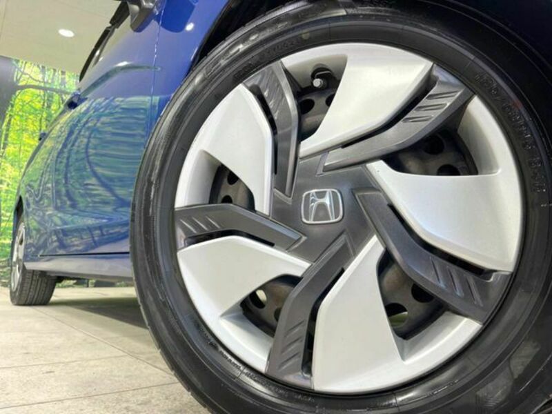 FIT HYBRID-12