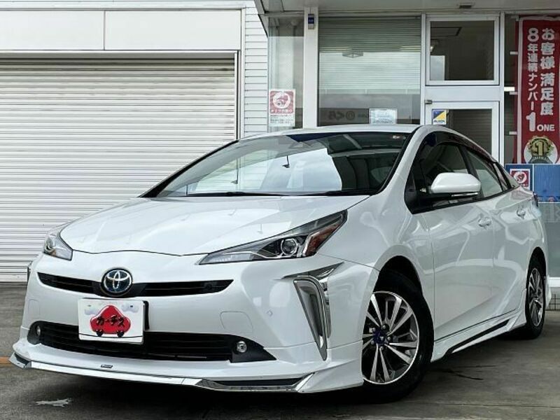 TOYOTA PRIUS