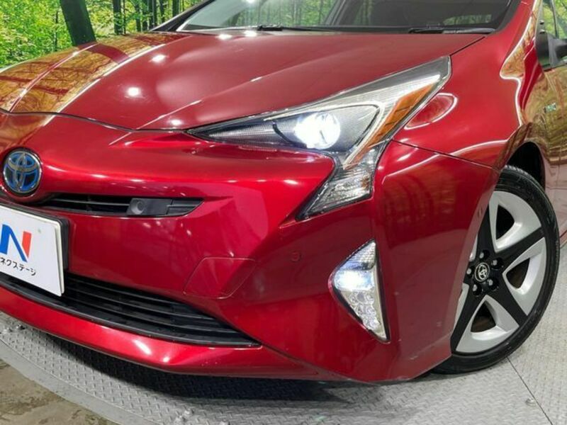 PRIUS-11