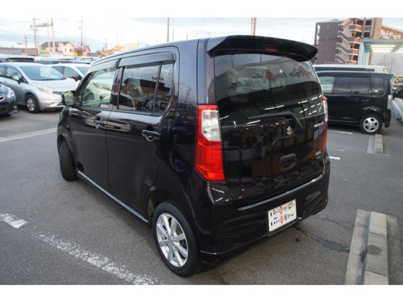 WAGON R-3